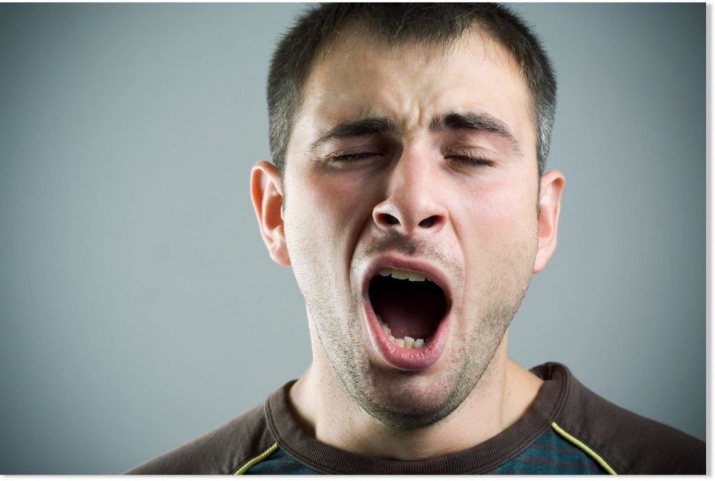 دلیل خمیازه کشیدن در هنگام ورزش
