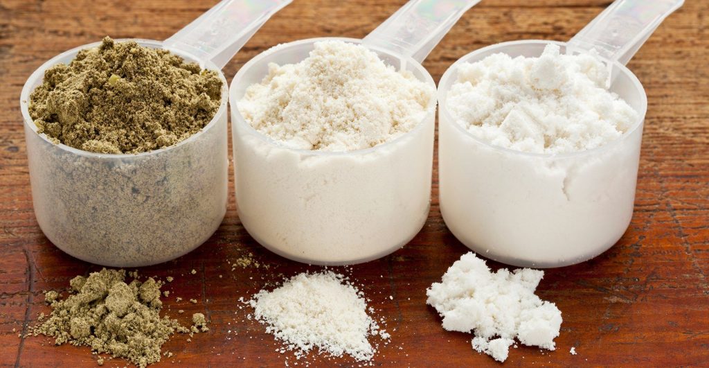 شیک پروتئین وی با آب بهتر است یا شیر ؟
